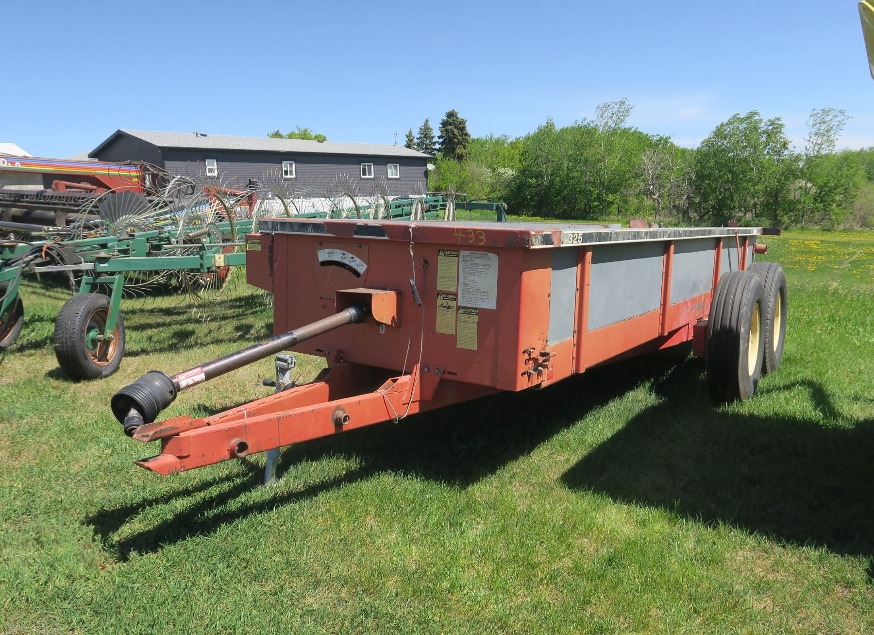 Gale 325 Dual Axle 540 PTO Manure Spreader 18x5ft. Schmalz Auctions