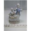Image 1 : Blue Man Serenading Woman Ceramic Ornament