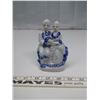Image 1 : Blue Man and Woman Sitting Ceramic Ornament
