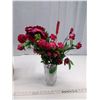 Image 1 : Vase with Flowers