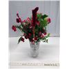 Image 2 : Vase with Flowers