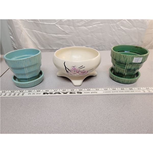 Three piece plant pot/footed bowl (McCoy)