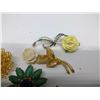 Image 2 : (5) Flower Broaches