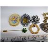 Image 2 : (7) Vintage Broaches
