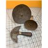 Image 2 : ANTIQUE HOG SCRAPPERS AND HIDE SCRAPPER