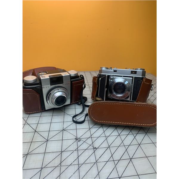 2 VINTAGE KODAK FILM CAMERAS RETINA II & PONY II