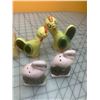 Image 2 : LOT OF VINTAGE SALT AND PEPPER SHAKERS