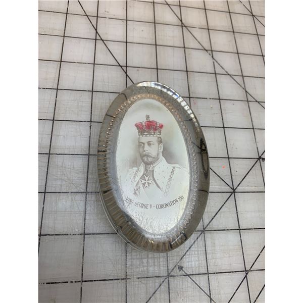 ANTIQUE KING GEORGE V CORINATION 1911 PAPER WEIGHT