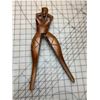 Image 2 : VINTAGE LADY THIGH NUT CRACKER