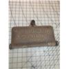 Image 1 : ANTIQUE CAST IRON MCCORMICK IMPLIMENT LID