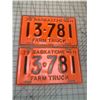 Image 1 : 1939 PAIR OF SASKATCHEWAN LICENCE PLATES REPAINTED