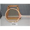 Image 3 : Vintage badminton racquet
