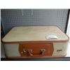 Image 3 : Vintage Globetrotter suitcase