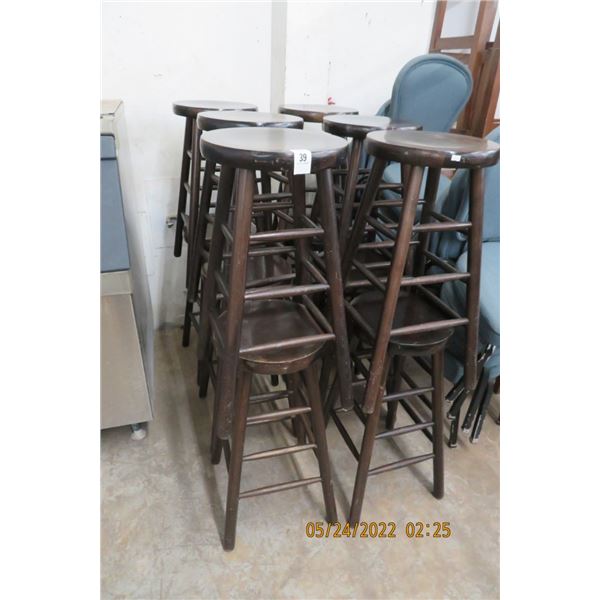 12-Oak Round Bar Stools - 12 X $