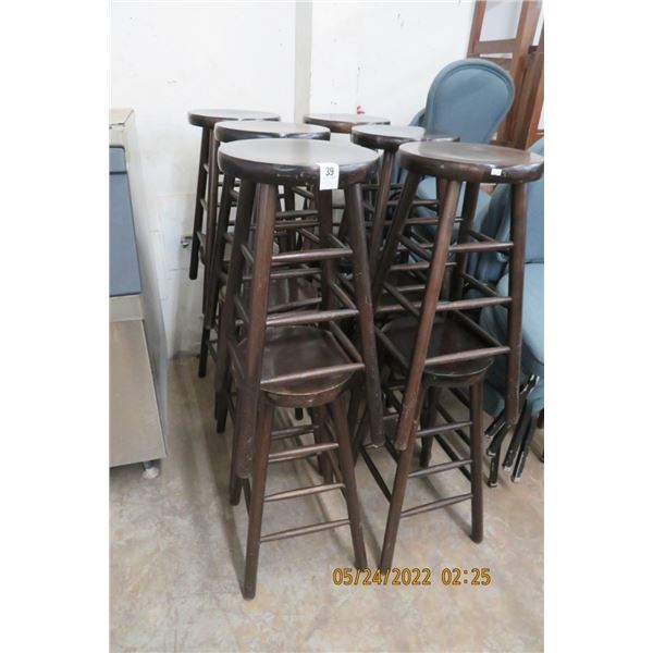 12-Oak Round Bar Stools - 12 X $