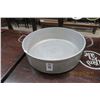 Image 1 : Large Heavy Glaze Brazing Pan
