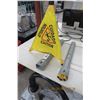 Image 1 : Folding Wet Floor Sign (2)