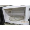 Image 2 : Hamilton Beach Microwave