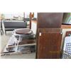 Image 1 : Asst. Table Tops Standing Plus Pallet