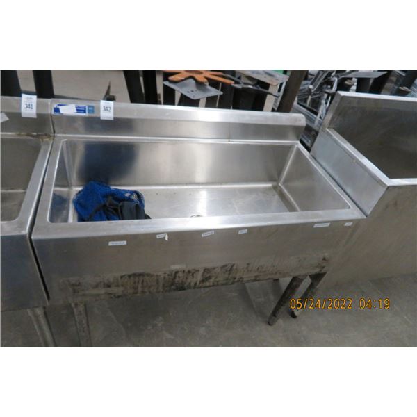 30" Ice Bin