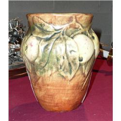 Weller Baldin Pattern Vase aprox 6" tall