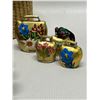 Image 2 : Small Basket with Mixed Décor Items (basket approx: 4.5"T 6"W)