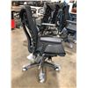 Image 2 : HERMAN MILLER EMBODY BLACK / GRAPHITE FULLY ADJUSTABLE GAMING TASK CHAIR RETAIL VALUE $2263