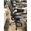 Image 2 : HERMAN MILLER AERON GRAPHITE FULLY ADJUSTABLE TASK CHAIR ( SIZE C ) RETAIL VALUE $2146