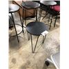 Image 1 : FLORENCE KNOLL BLACK END TABLE