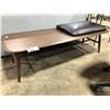 Image 2 : DESIGN WITHIN REACH WALNUT / BLACK VON BENCH