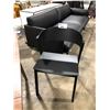 Image 2 : DESIGN WITHIN REACH COVER BLACK SIDE CHAIR