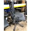 Image 2 : HERMAN MILLER EMBODY BLACK / GRAPHITE FULLY ADJUSTABLE GAMING TASK CHAIR RETAIL VALUE $2,256.00