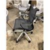 Image 3 : HERMAN MILLER SETU GRAPHITE LO-BACK TASK CHAIR
