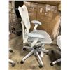 Image 2 : HERMAN MILLER MIRRA 2 GREY / WHITE FULLY ADJUSTABLE TASK CHAIR RETAIL VALUE $1,211.00