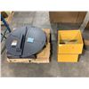 Image 2 : LOT OF MISC LAMP PARTS AND MORE