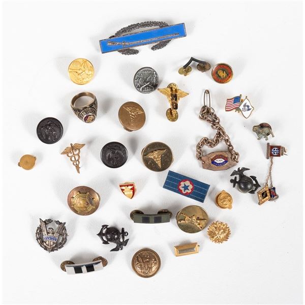 MARINE CORPS PINS (31)