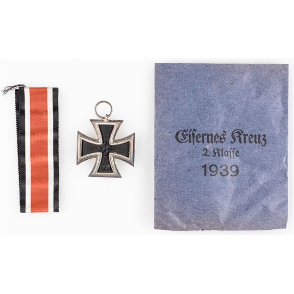 WWII GERMAN IRON CROSS 2ND CLASS 1939