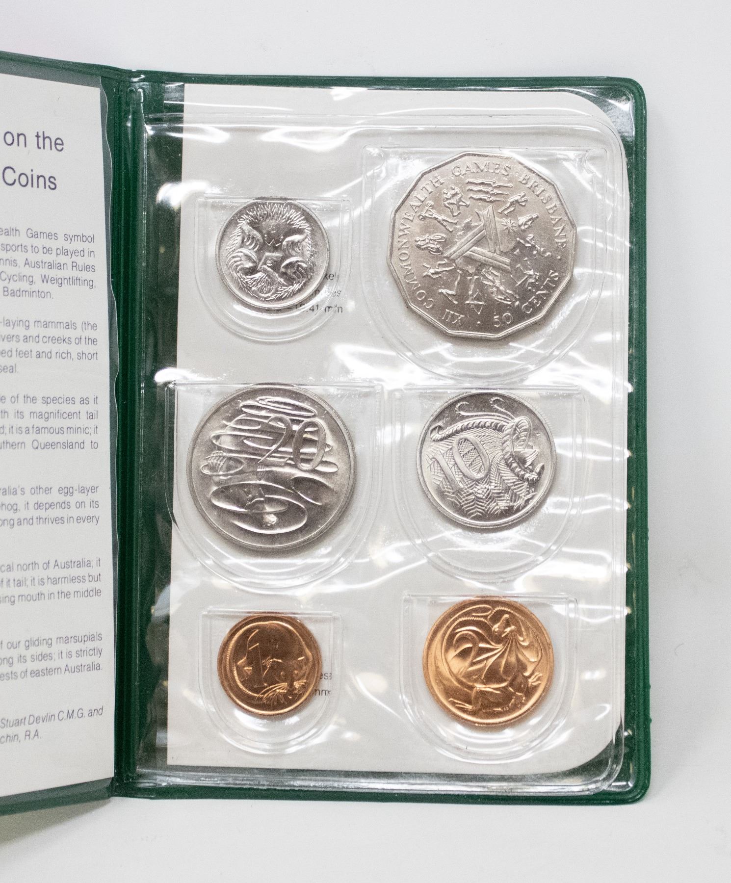 1982 BRISBANE COMMONWEALTH GAMES COIN SET 1982-brisbane-commonwealth-games-coin-set