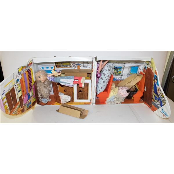 1970S BARBIE FRIENDSHIP AIRPLANE SET WITH