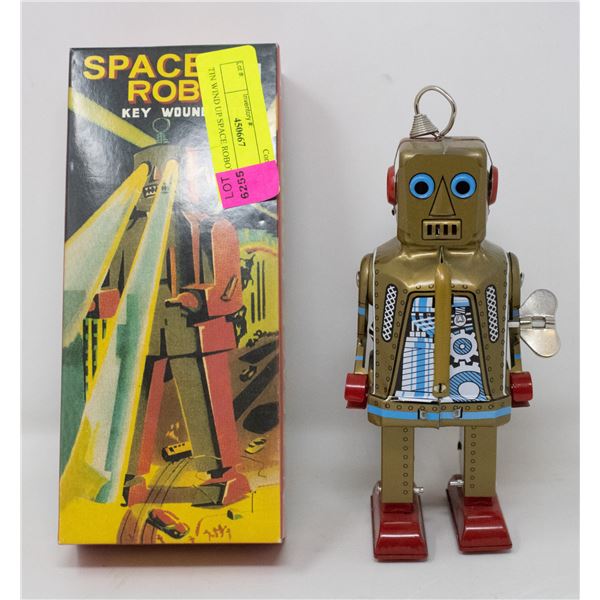 TIN WIND UP SPACE ROBOT IN BOX