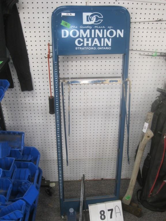 Dominion Chain Display Rack