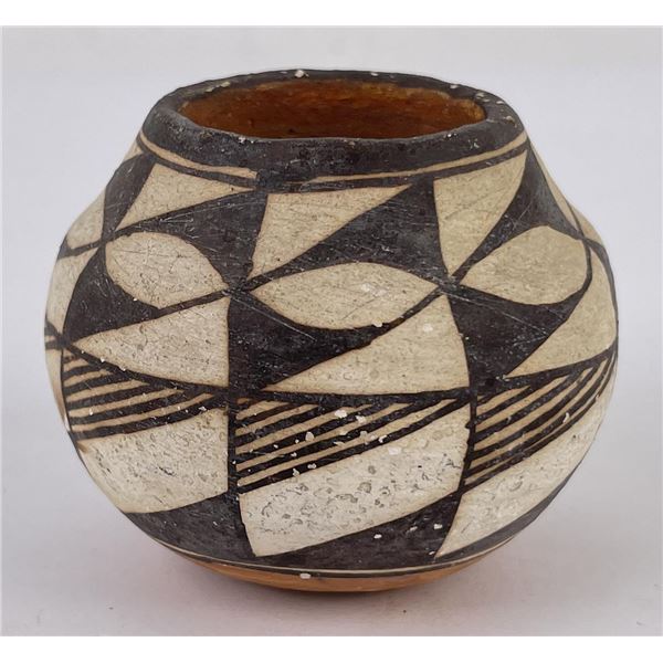 Antique Acoma Pueblo Indian Pot Bowl