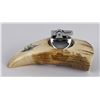 Image 2 : Antique Eskimo Inuit Scrimshaw Whale Tooth