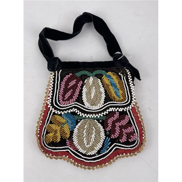 Antique Iroquois Indian Beaded Purse Bag