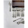 Image 3 : Lunt Stainless Steel Flatware Set