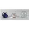Image 2 : Lot of Art Glass Paperweights