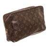 Image 2 : Louis Vuitton Brown Monogram Canvas Toiletry 28cm Cosmetic Bag