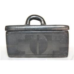 SANTA CLARA POTTERY BOX