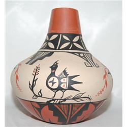 SANTO DOMINGO POTTERY VASE