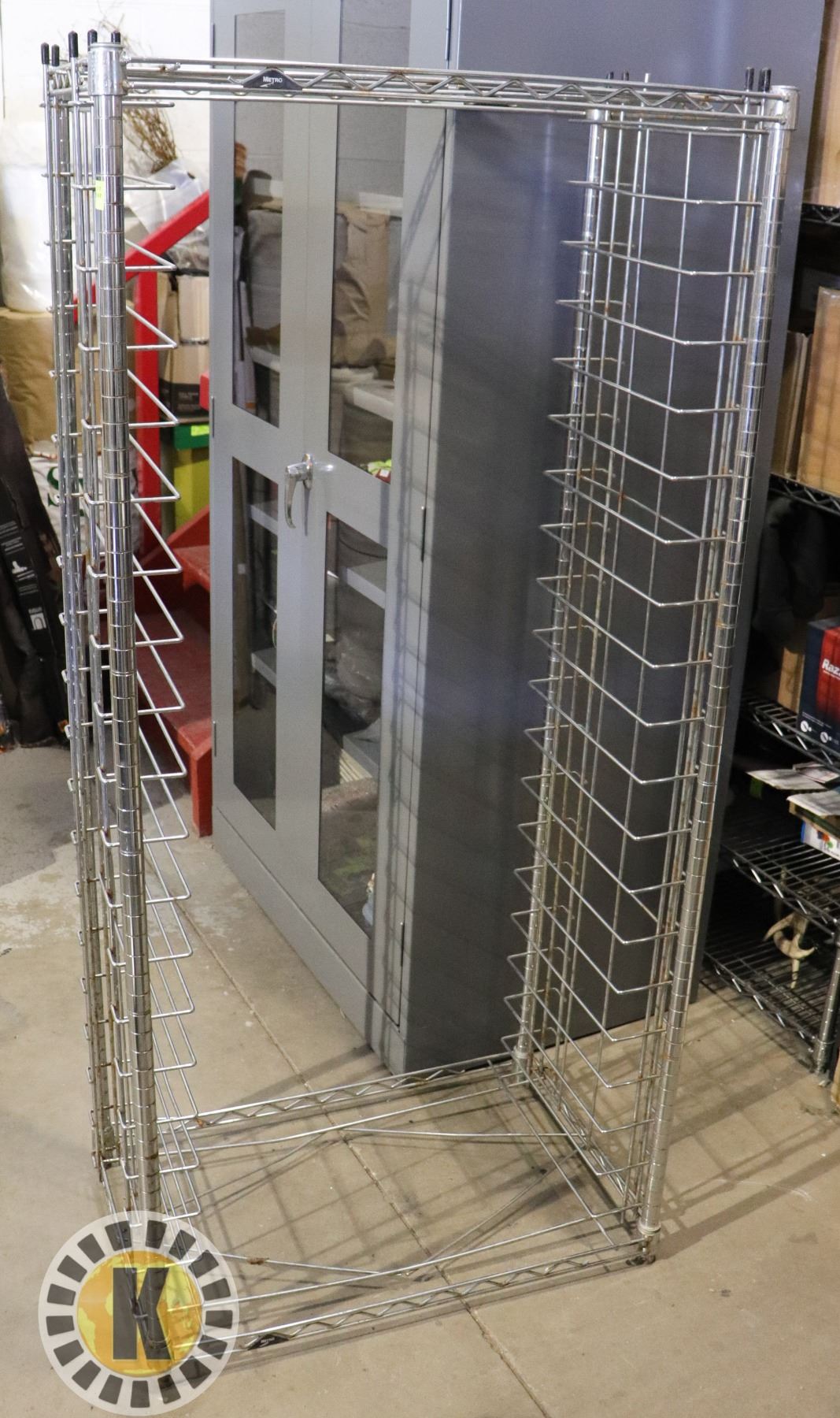 STATIONARY TRAY HOLDER RACK